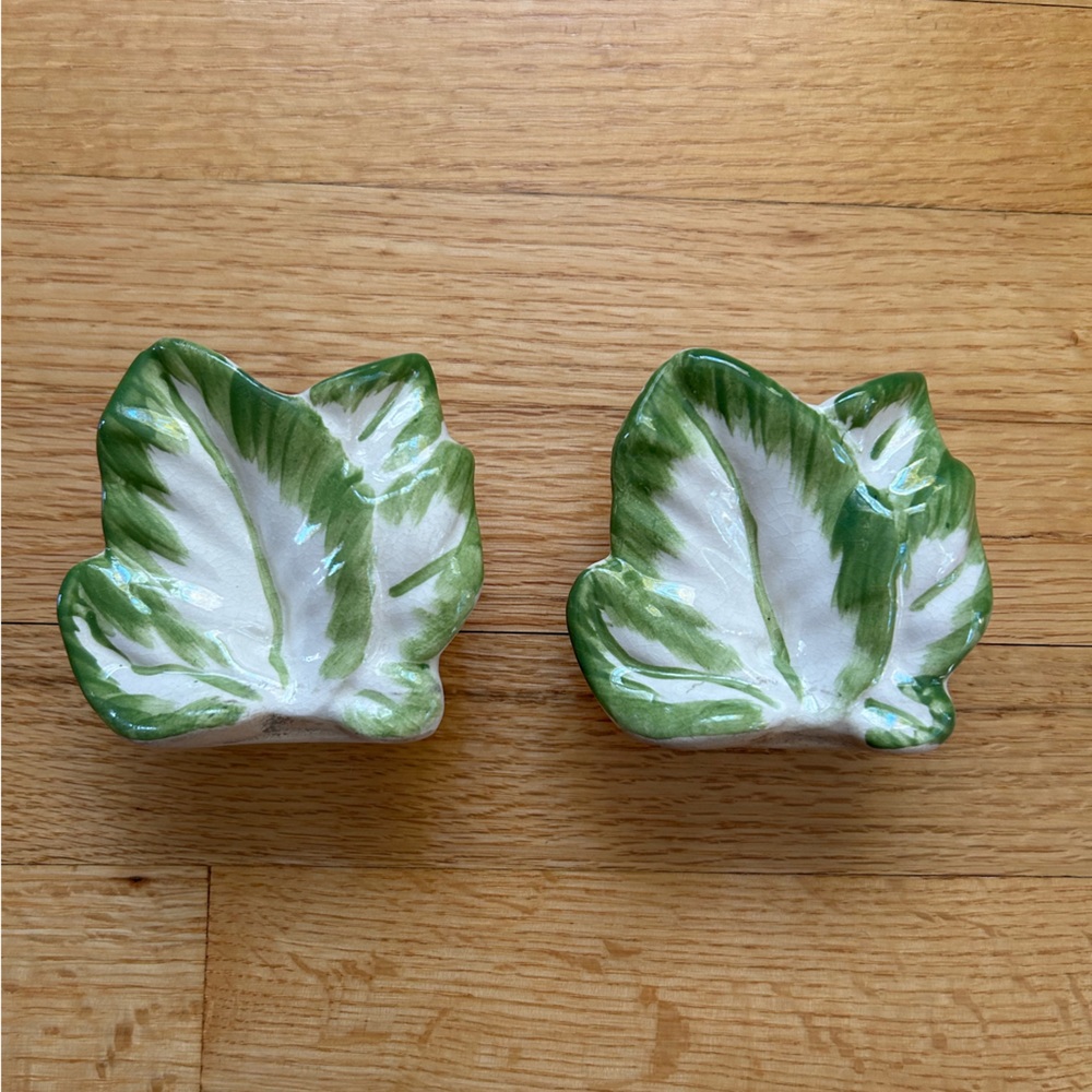 Vintage Ceramic Leaf Wall Pockets in Green and Off-white